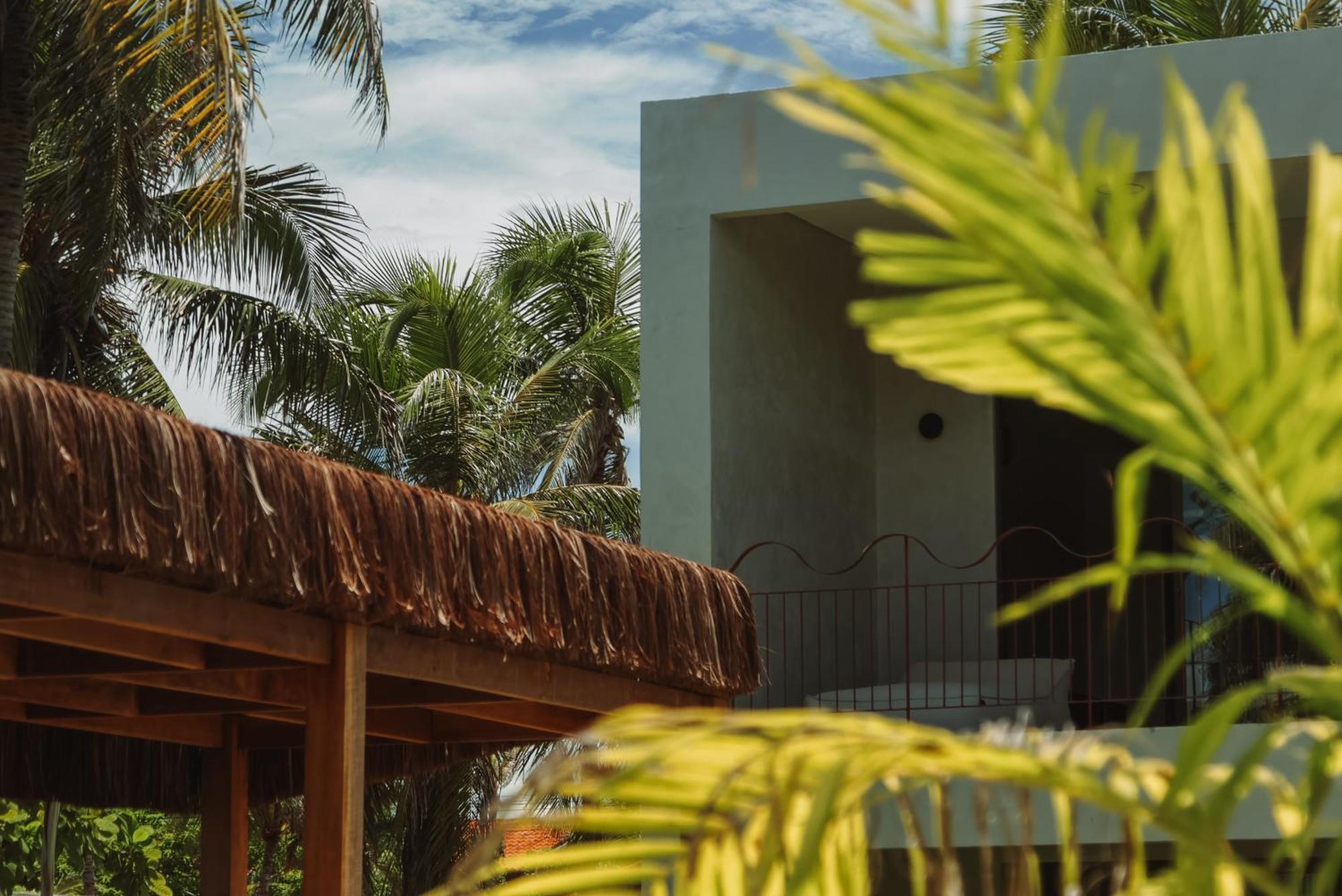 Luau Hotel Guajiru  Esterno foto